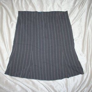 🖤 GRAY PINSTRIPE MIDI SKIRT 🖤